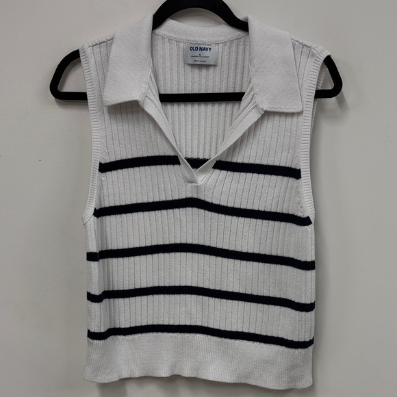 Old Navy Sweaters - Old Navy Sleeveless Knit Top with Navy Stripes XL